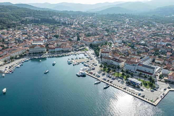 Nerežišća photo