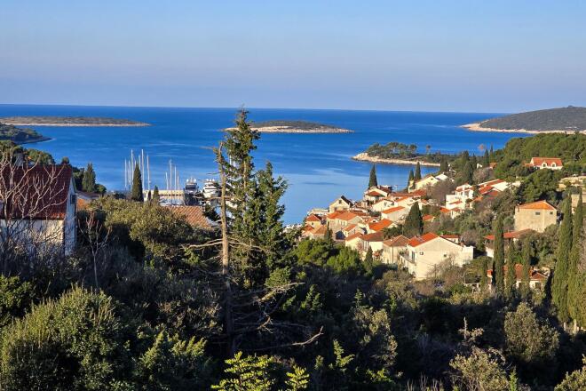 Sveti Filip I Jakov photo