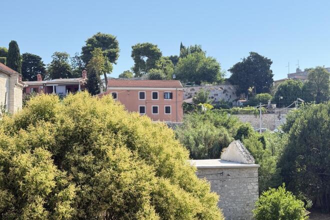 Labin photo