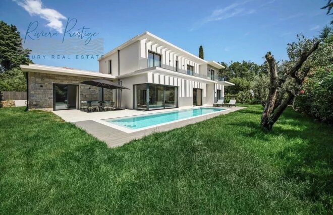 Villeneuve-Loubet photo