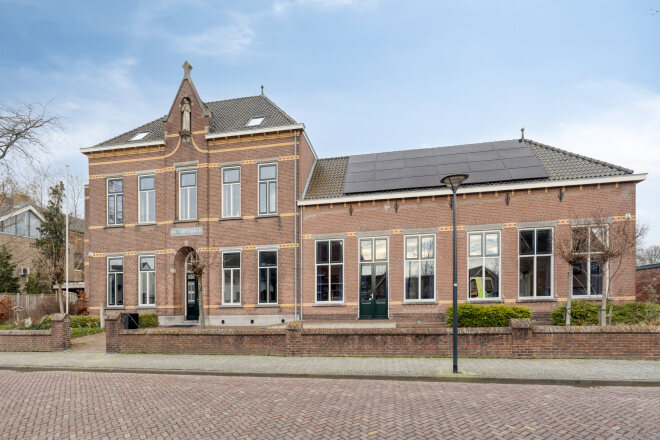 Steenbergen photo
