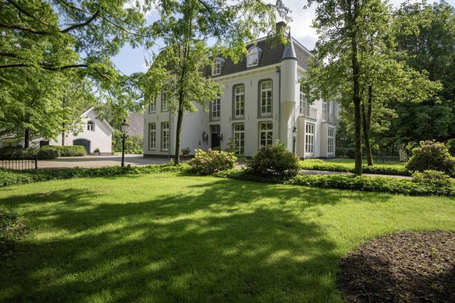 Nuenen photo