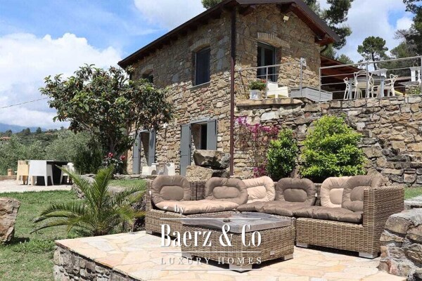 photo 81 Villa for sale 166 m²